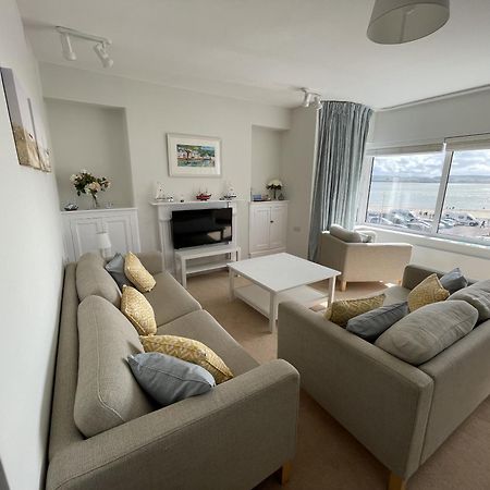 Lovely Seafront 2 Bedroom Apartment 4 Aberdyfi ภายนอก รูปภาพ