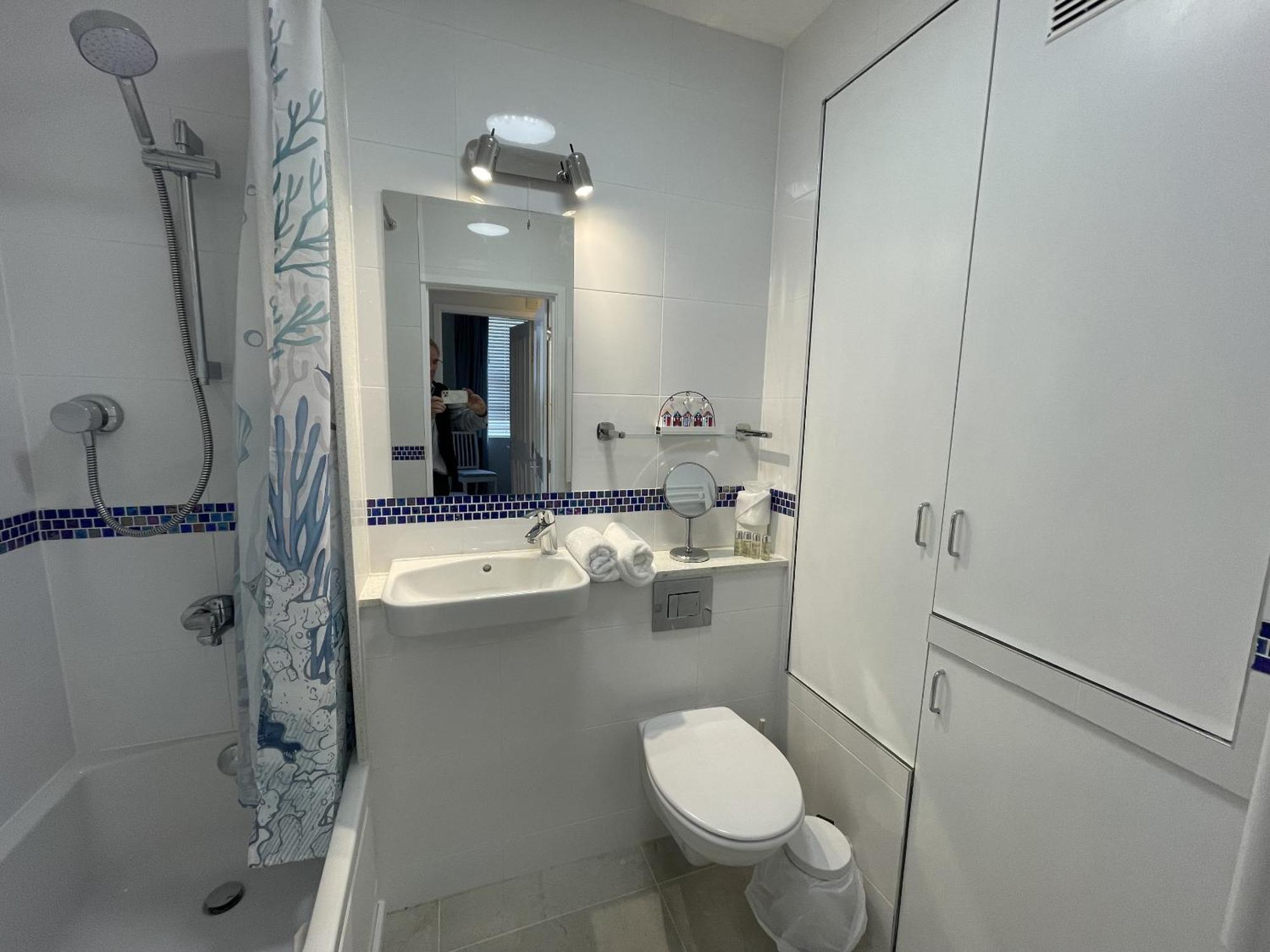 Lovely Seafront 2 Bedroom Apartment 4 Aberdyfi ภายนอก รูปภาพ