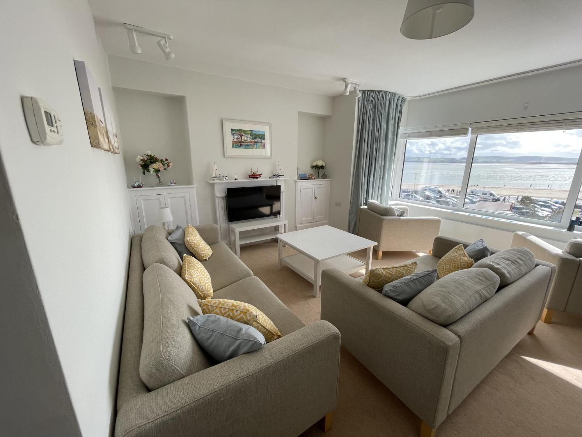 Lovely Seafront 2 Bedroom Apartment 4 Aberdyfi ภายนอก รูปภาพ