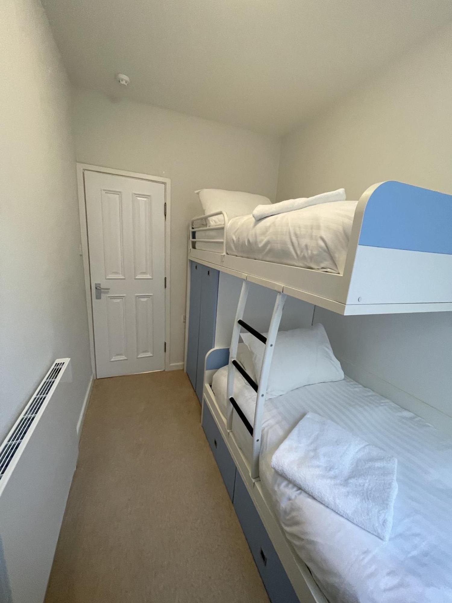 Lovely Seafront 2 Bedroom Apartment 4 Aberdyfi ภายนอก รูปภาพ